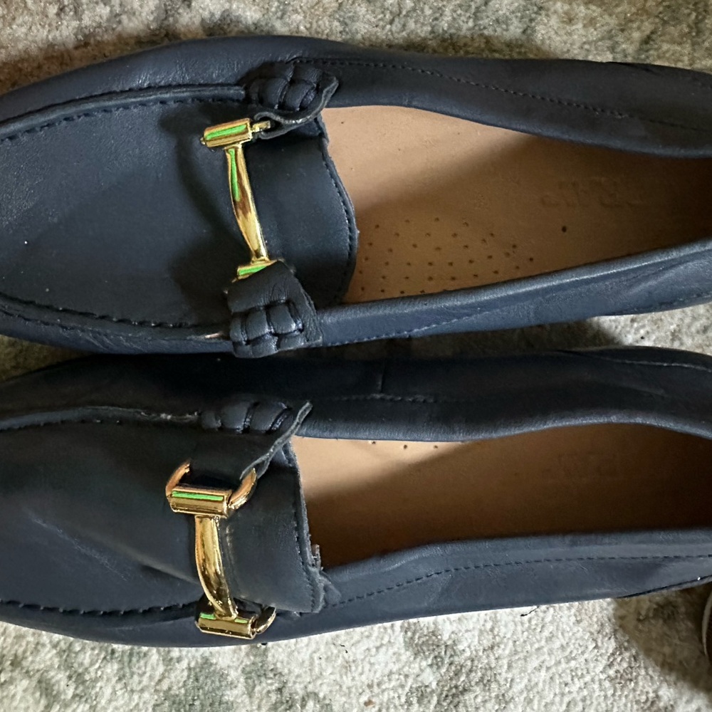 Array Black Loafers with Gold Accent size 9